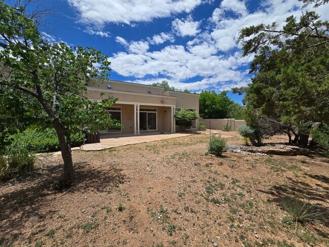 Building Photo - 4167 Big Sky Rd