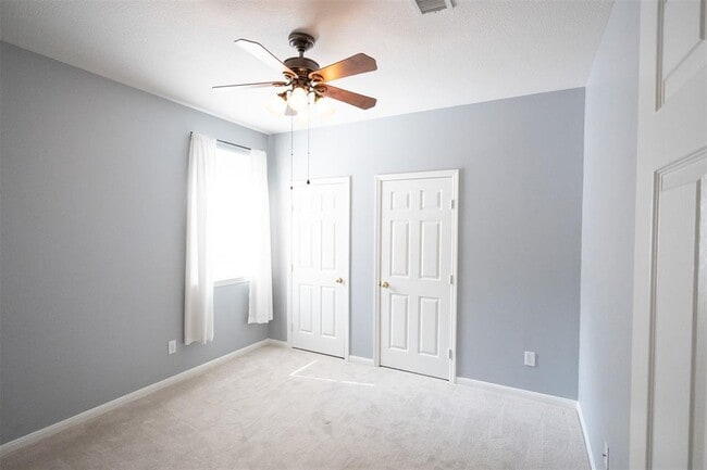 Building Photo - 22 S Lace Arbor Dr