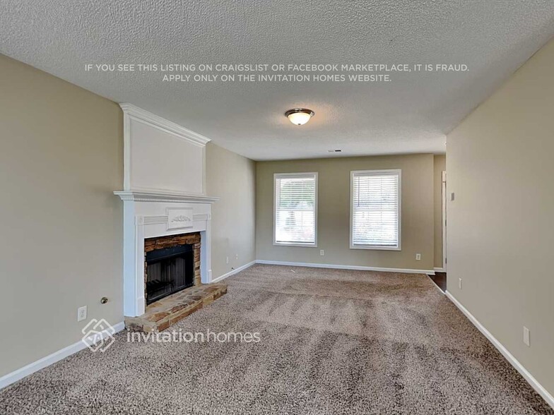 Building Photo - 5026 Yankee Doodle Dr