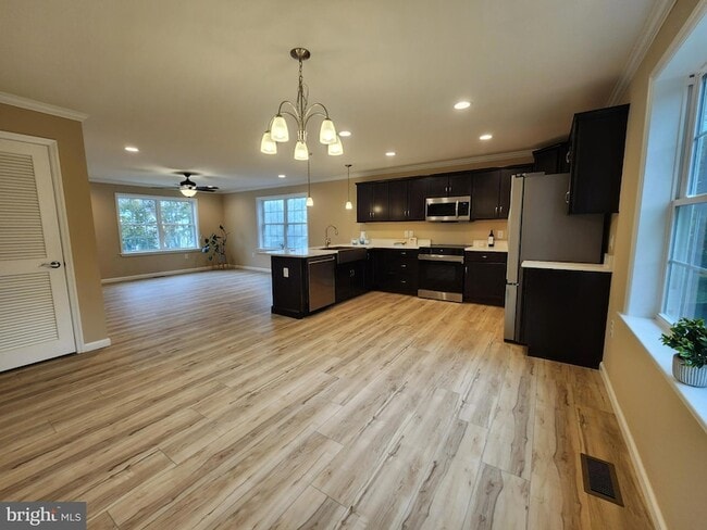 Building Photo - 171 N Madison St