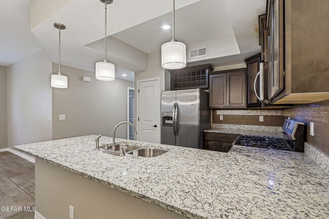 Building Photo - 717 HC Gilbert Minjares Dr