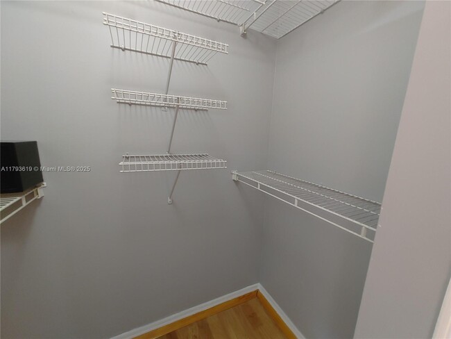 Building Photo - 1137 NW 128th Pl