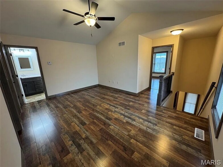 Building Photo - 3617 Justine Dr