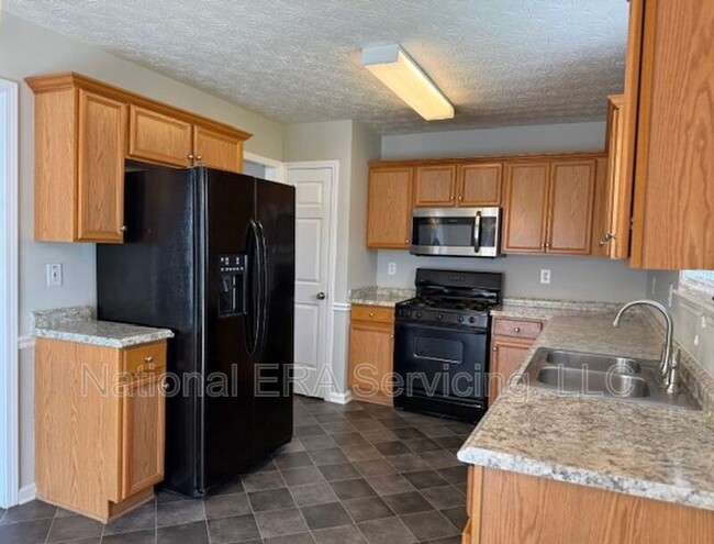 Building Photo - 2018 Elm Grove Ln