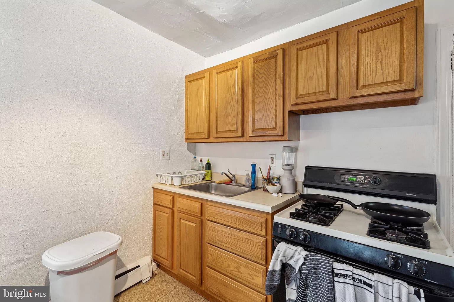 Building Photo - 4819 Walton Ave