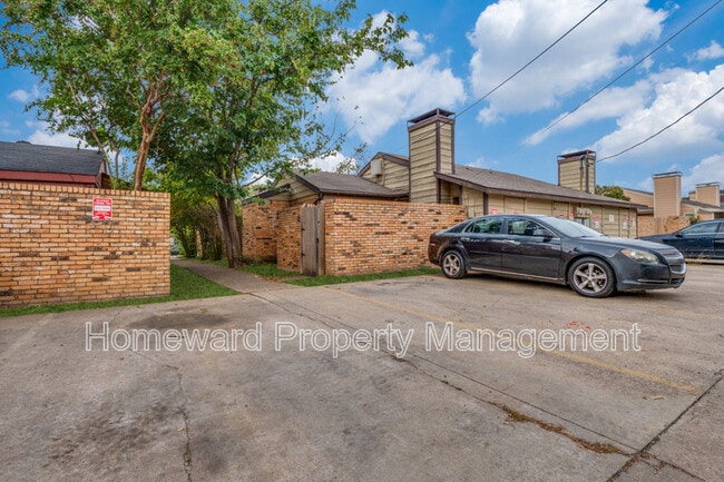 Primary Photo - 3930 Portland St