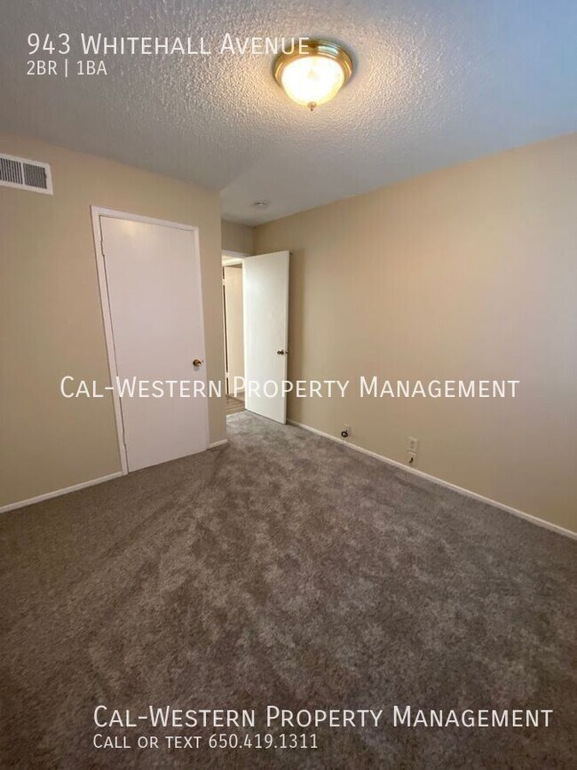 Building Photo - 943 Whitehall Ave