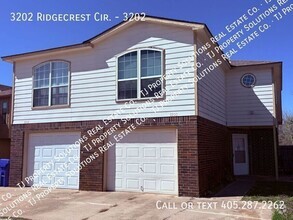 Building Photo - 3202 Ridgecrest Cir