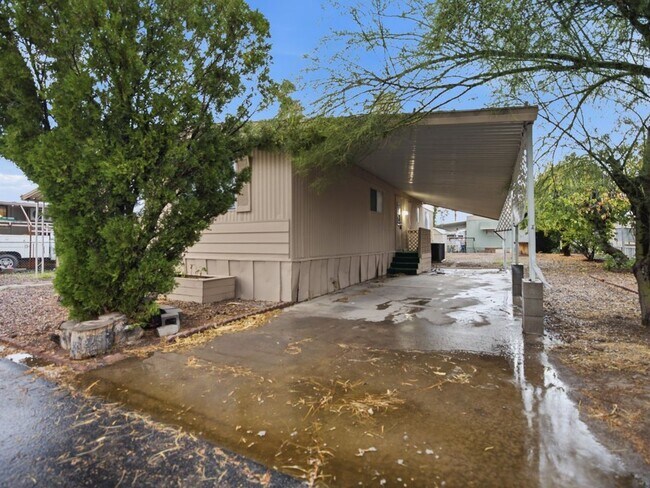 Building Photo - 1655 W Ajo Wy