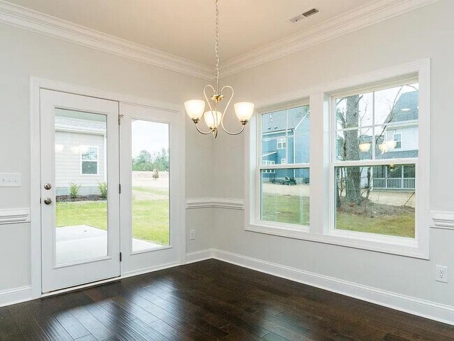 Building Photo - 544 Jones Blf Wy