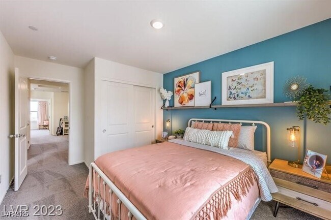 Building Photo - 9114 Hitmaker St