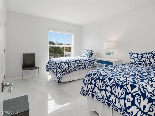 Building Photo - 2750 Gulf Shore Blvd N