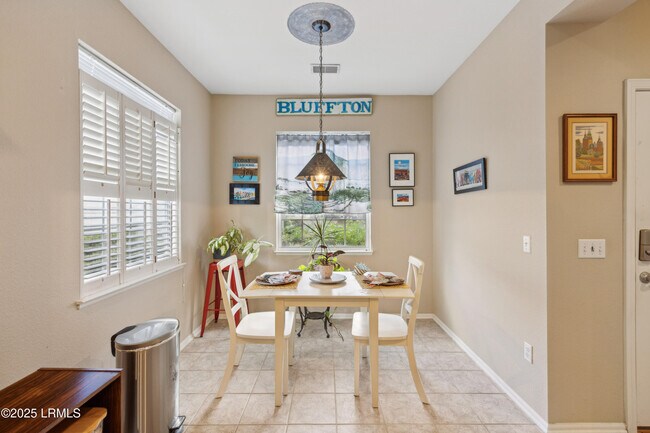 Building Photo - 244 Argent Pl