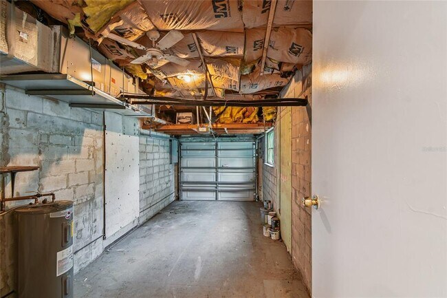 Building Photo - 751 Southwest Boulevard N
