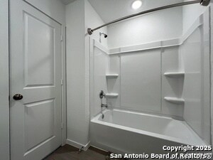 Building Photo - 534 Chevre Rd