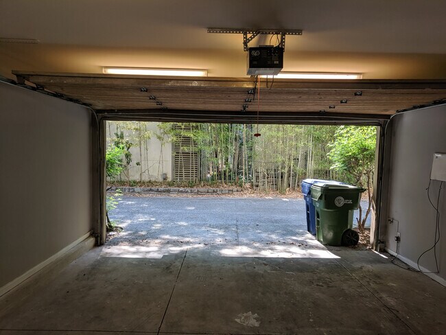 Building Photo - 1584 Tallulah St NW