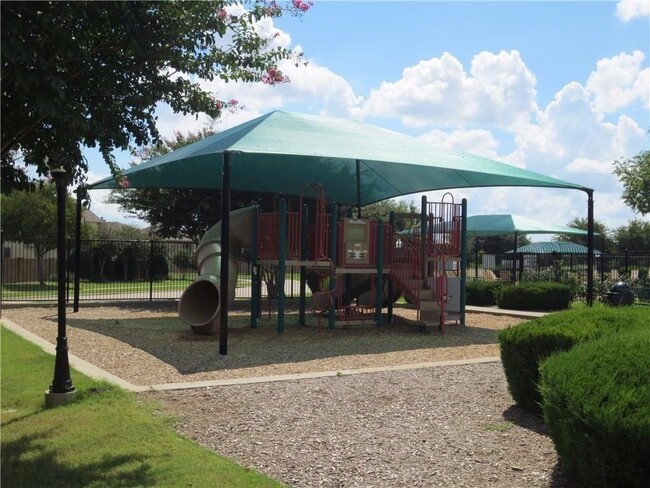 Building Photo - 4 bed 2.5 bath in Brookstone Community!!