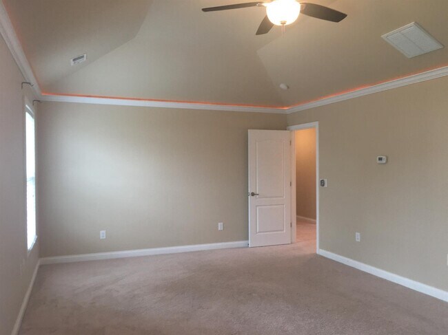 Building Photo - 3020 Blackford Pkwy