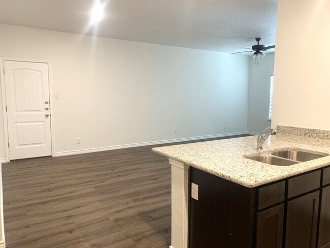 Building Photo - New Construction Duplex Available Now