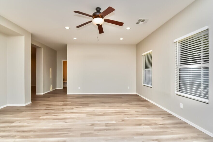 Building Photo - 6968 S Martlet Dr