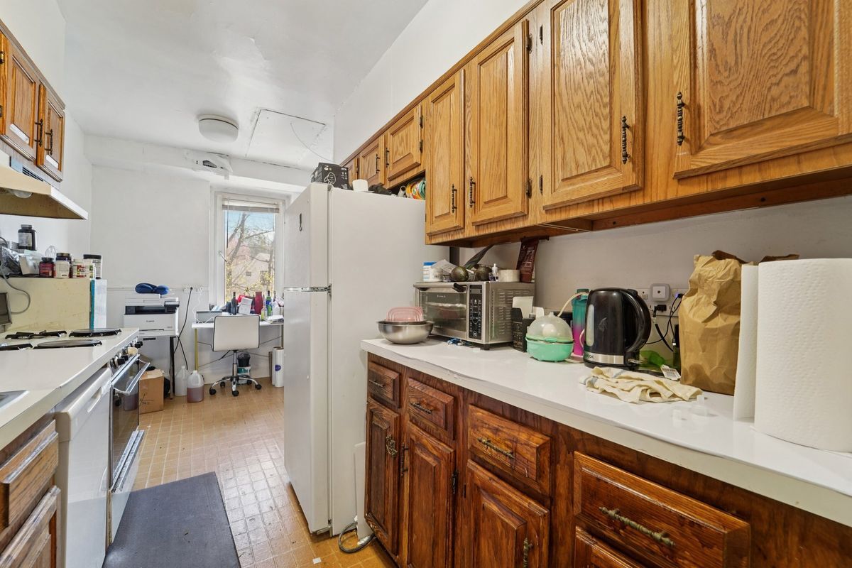 Building Photo - 69 Harney Rd