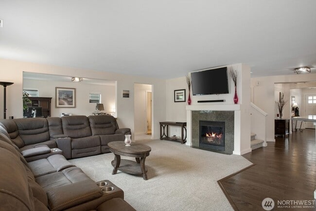 Building Photo - Gorgeous home in Snohomish available 9/15/...