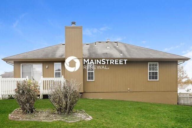 Building Photo - 3 Bedroom Pet-Friendly Home in Raymore, MO...
