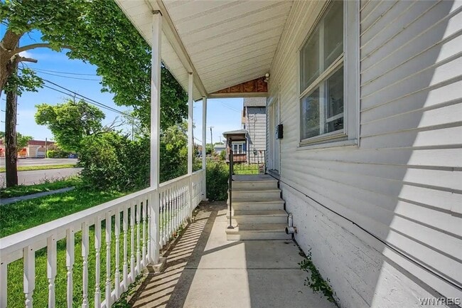 Building Photo - 769 19th St