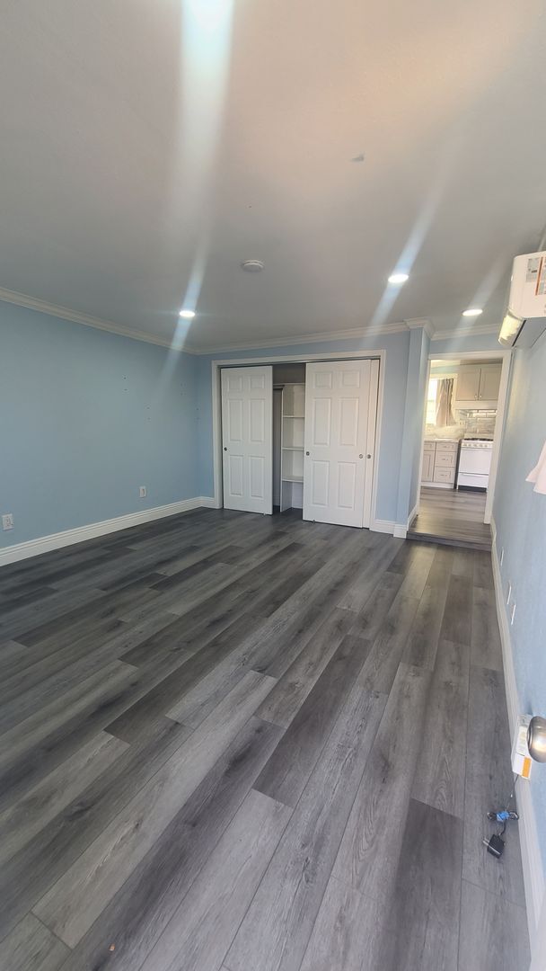 Building Photo - 469 Cypress Ave