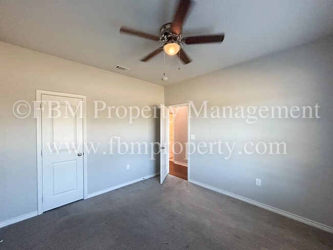 Building Photo - 1904 Uhl Rd