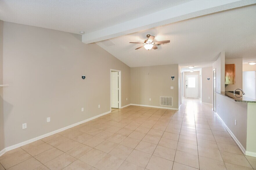 Building Photo - 2625 Fox Creek Dr