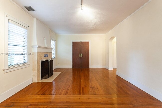 Building Photo - 1109 Ferdinand St