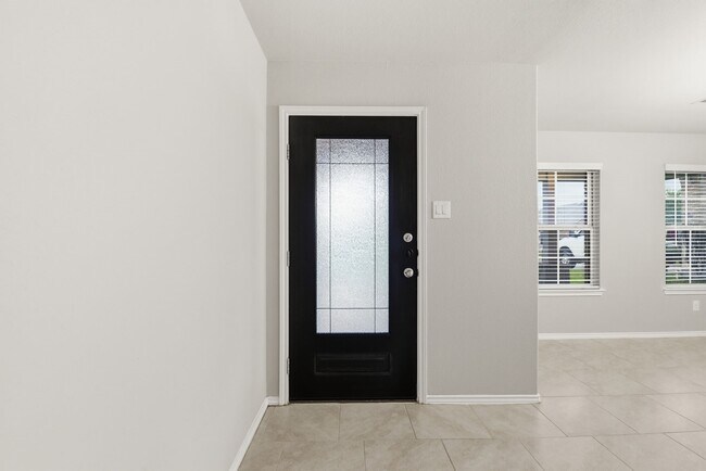 Building Photo - 22014 Pheasant Bend Ln