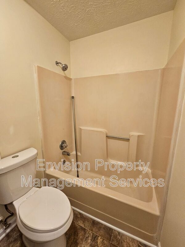 Building Photo - 115 Jay Ln