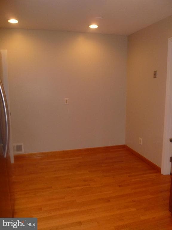Building Photo - 7115 Warbler Ln