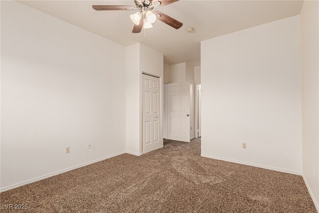 Building Photo - 4730 E Craig Rd
