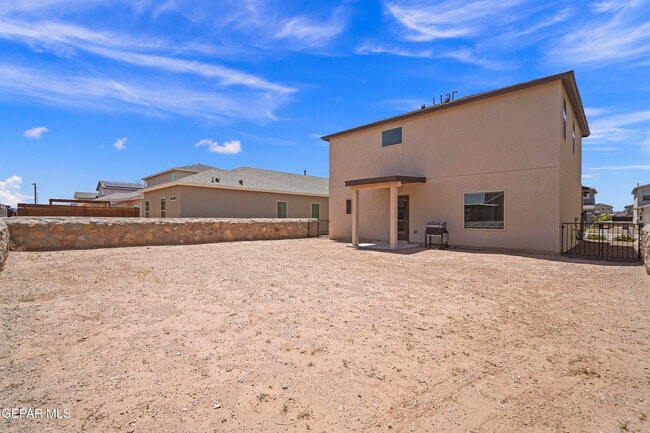 Building Photo - 12245 Desert Pine Ave
