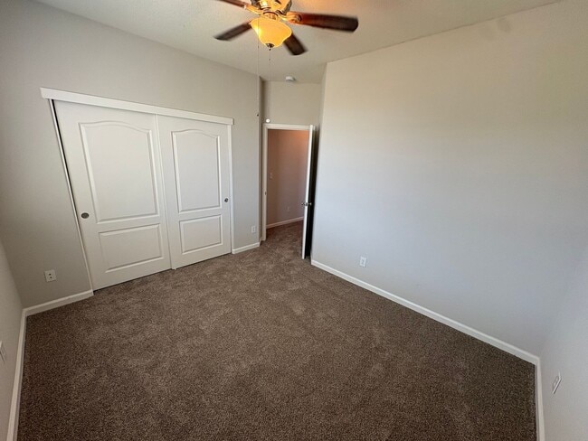 Building Photo - 1332 Tuolumne Way