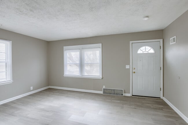 Building Photo - 3356 N 41st St