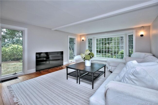 Building Photo - 14 Spruce Hill Rd
