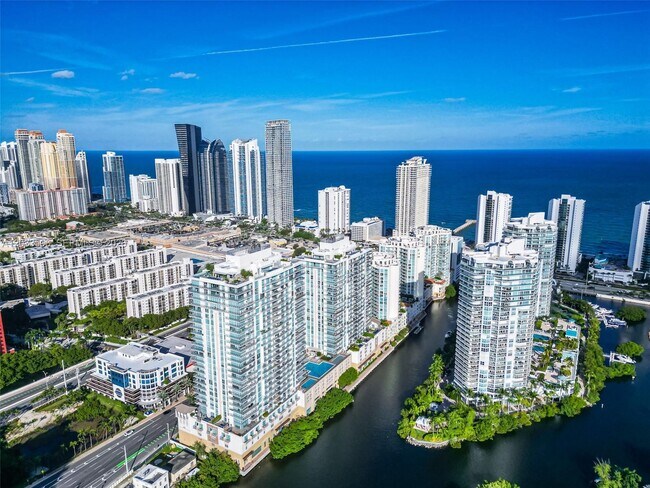 Building Photo - 300 Sunny Isles Blvd