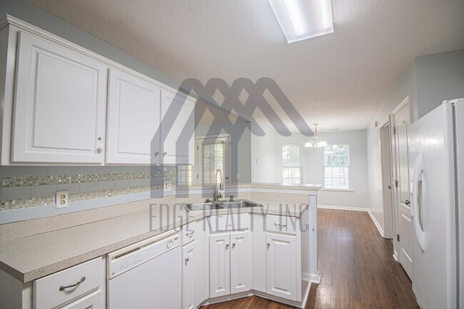 Building Photo - 174 Aquinnah Dr