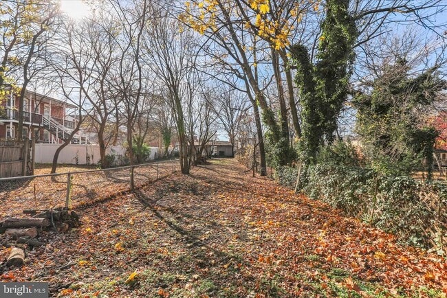 Building Photo - 135 E Antietam St