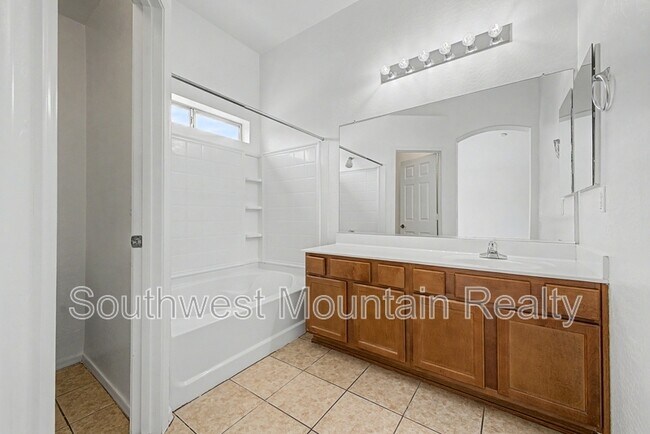 Building Photo - 1237 W Fruit Tree Ln