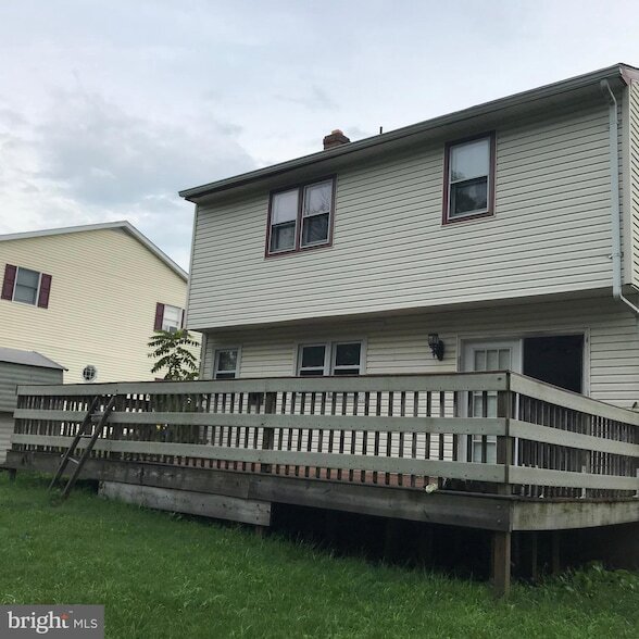 Building Photo - 215 Murray Rd