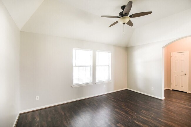Building Photo - 3705 Burwood Ct