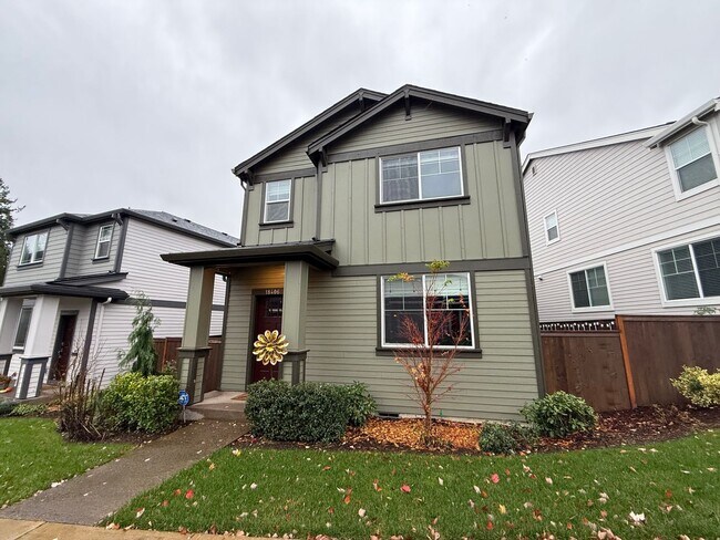 Building Photo - 18406 SW Buckhorn Dr