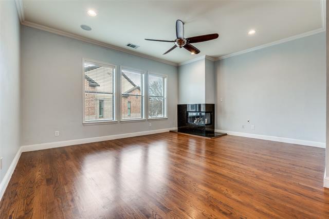 Building Photo - 3835 Cole Ave