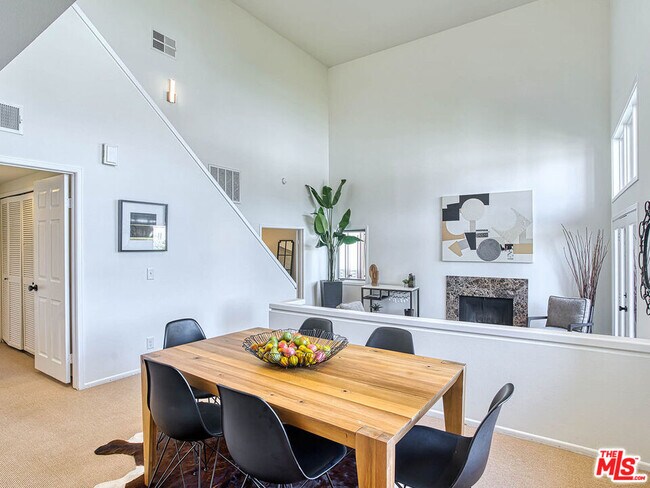 Building Photo - 1133 9th St