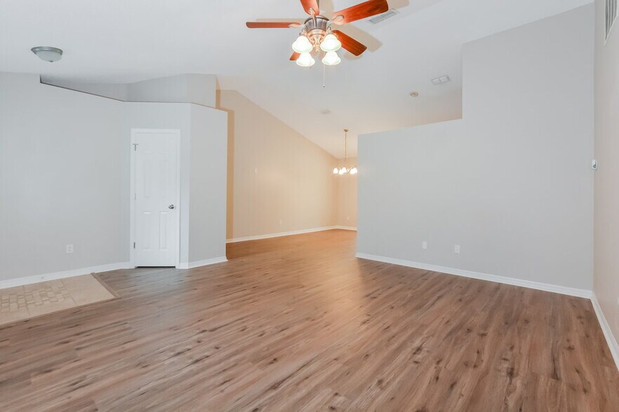 Building Photo - 2701 Bolton Bend